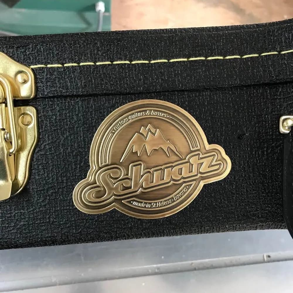 metalen labels — metalen label voorbeeld